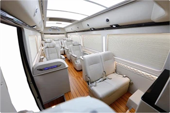 Toyota Coaster 2023 года имеет встроенный KTV и такое же воздушное сиденье, к...