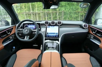 Доступна версия Mercedes-Benz GLC с длинной колесной базой